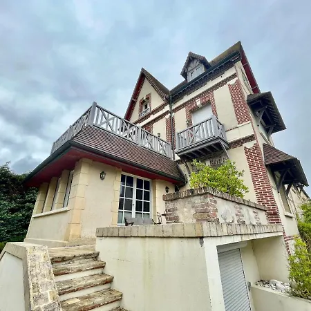 Villa Au Bord De La Mer A *
