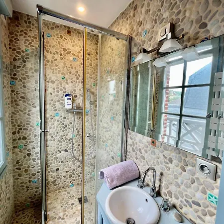 Villa Au Bord De La Mer A
