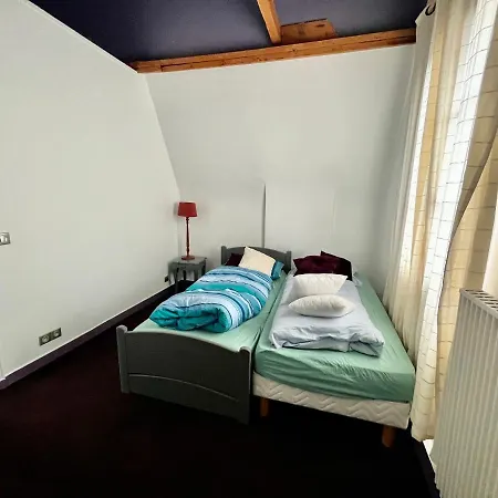 Au Bord De La Mer A Villa *
